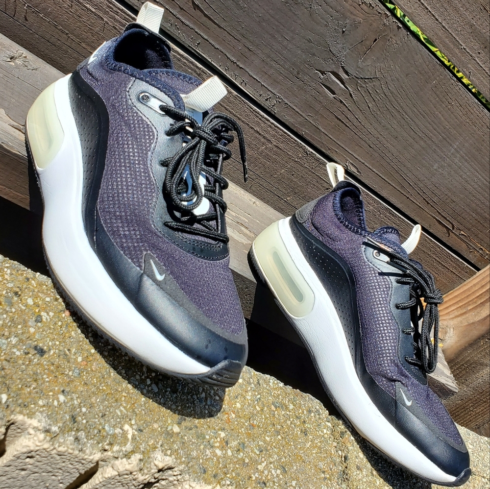 Nike AirMax Dia - Wmn's Size 7 but fits like 6.5 - Picture 4 of 9